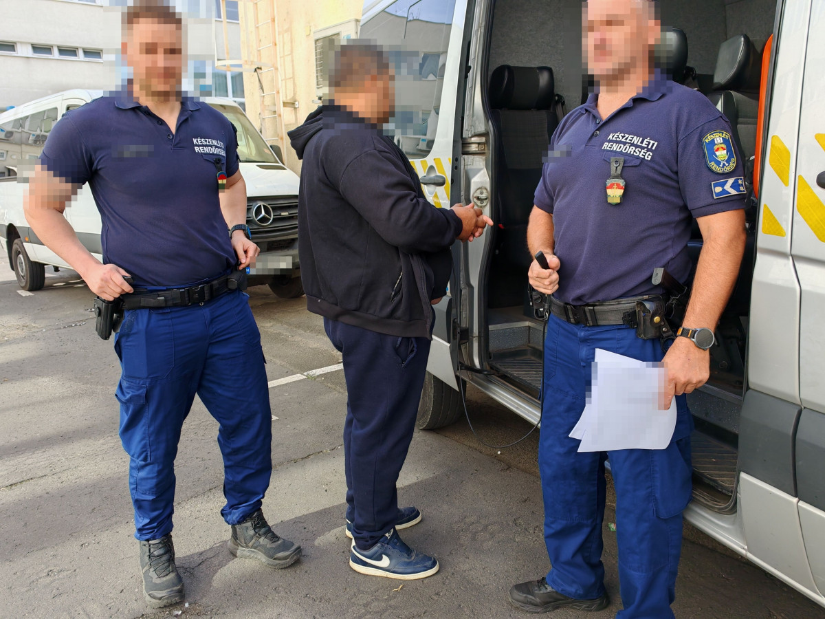 Drogügylet közben csaptak le több emberre a nyíregyházi rendőrök