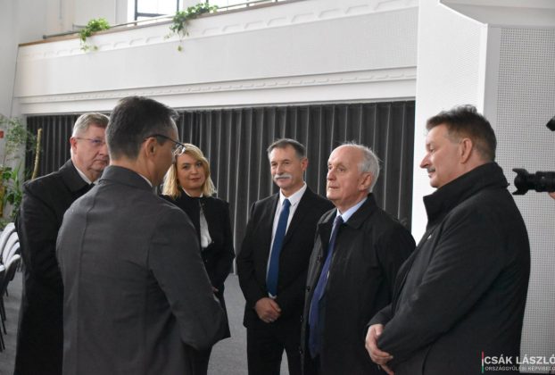 Papp László, Tompa Enikő és Csák László